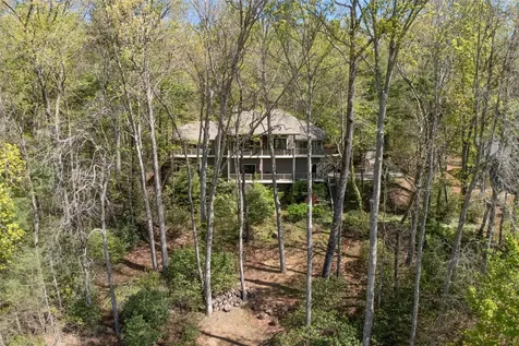 516 Cherokee Trace Lake Toxaway NC 28747