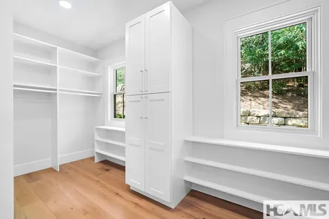 95 Cardinal Trace Lake Toxaway NC 28747
