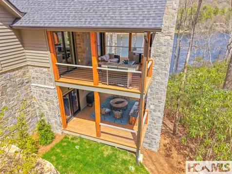 95 Cardinal Trace Lake Toxaway NC 28747
