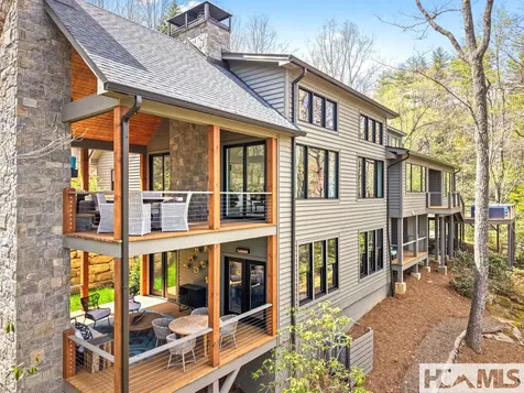 95 Cardinal Trace Lake Toxaway NC 28747