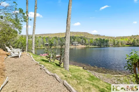 95 Cardinal Trace Lake Toxaway NC 28747
