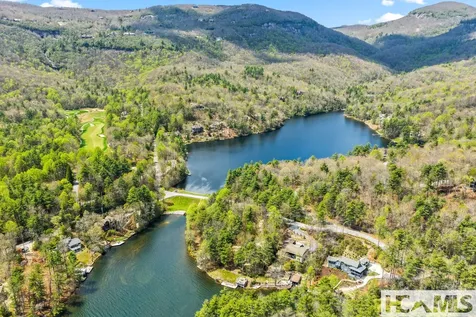 95 Cardinal Trace Lake Toxaway NC 28747