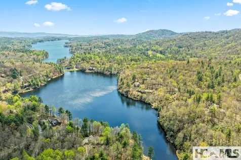 95 Cardinal Trace Lake Toxaway NC 28747