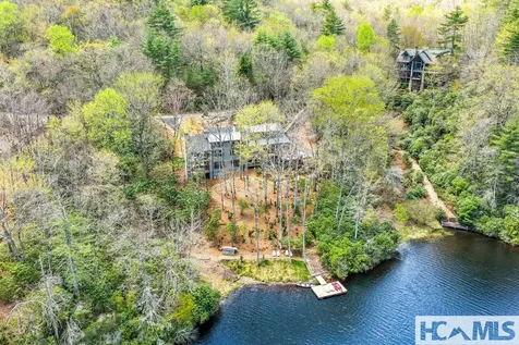 95 Cardinal Trace Lake Toxaway NC 28747