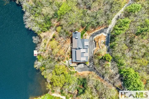 95 Cardinal Trace Lake Toxaway NC 28747