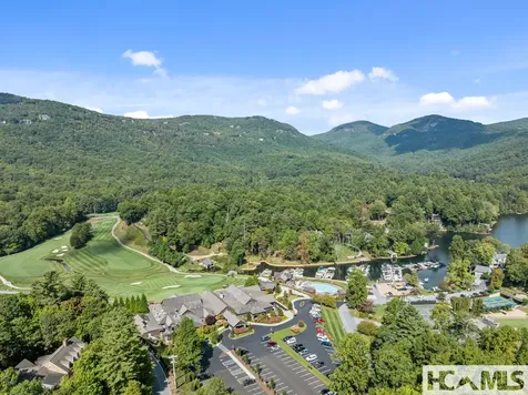 95 Cardinal Trace Lake Toxaway NC 28747