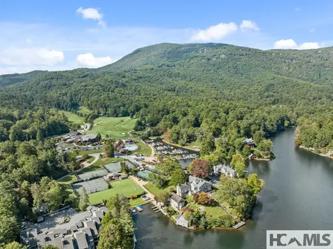 95 Cardinal Trace Lake Toxaway NC 28747
