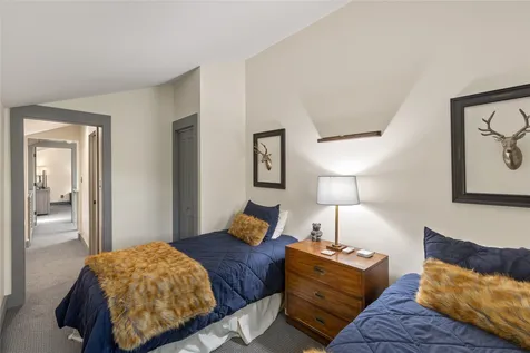 230 Jersey Trail Sapphire NC 28774