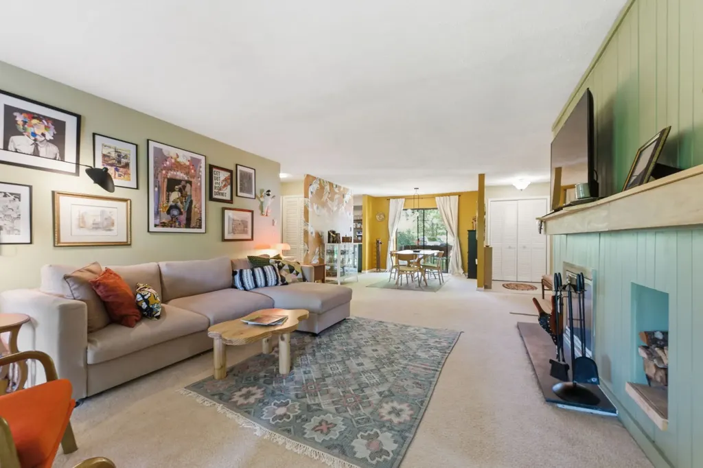 75 Holly Ridge Sapphire NC 28774