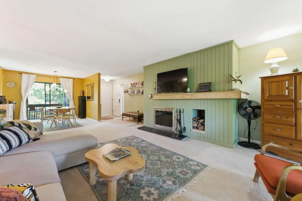 75 Holly Ridge Sapphire NC 28774