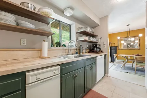 75 Holly Ridge Sapphire NC 28774