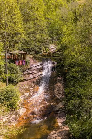 46 English Ivy Lane Cullowhee NC 28723