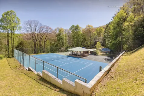 46 English Ivy Lane Cullowhee NC 28723