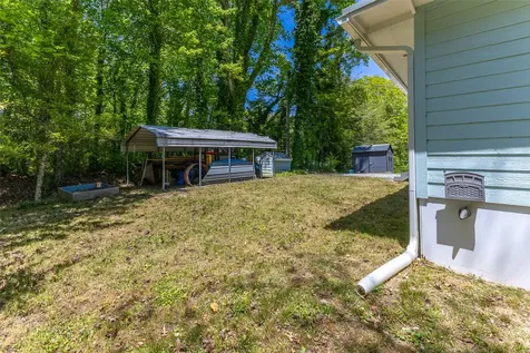 26 Weasel Way Sapphire NC 28774