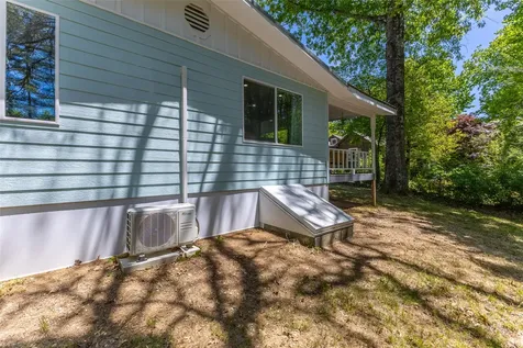 26 Weasel Way Sapphire NC 28774