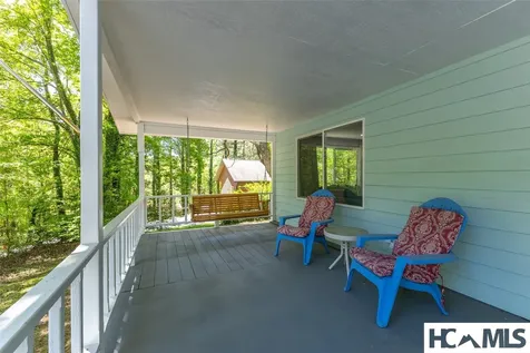 26 Weasel Way Sapphire NC 28774