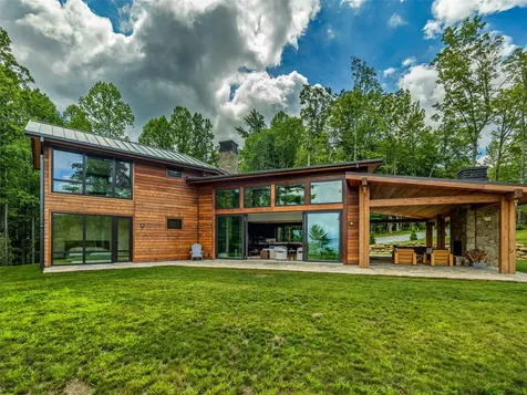 30 Banks Lane Brevard NC 28712