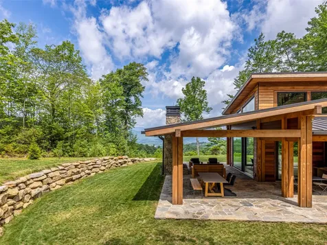 30 Banks Lane Brevard NC 28712