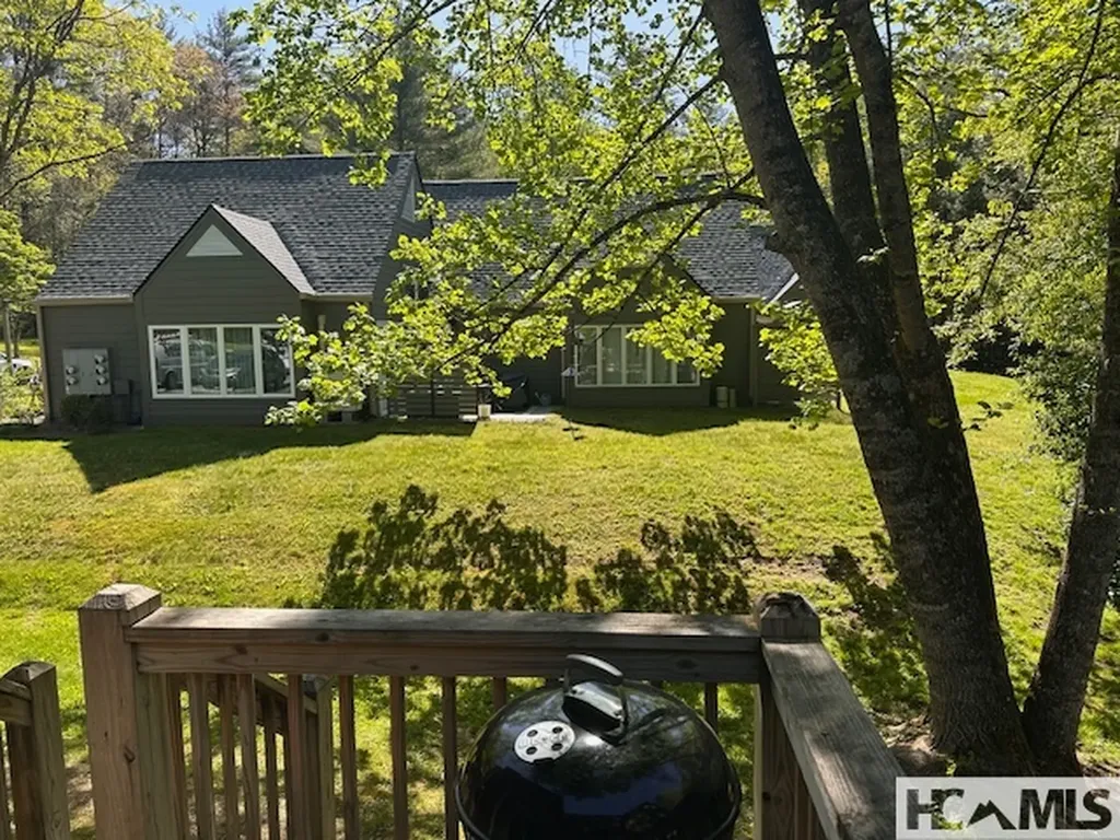 232 River Run Sapphire NC 28774