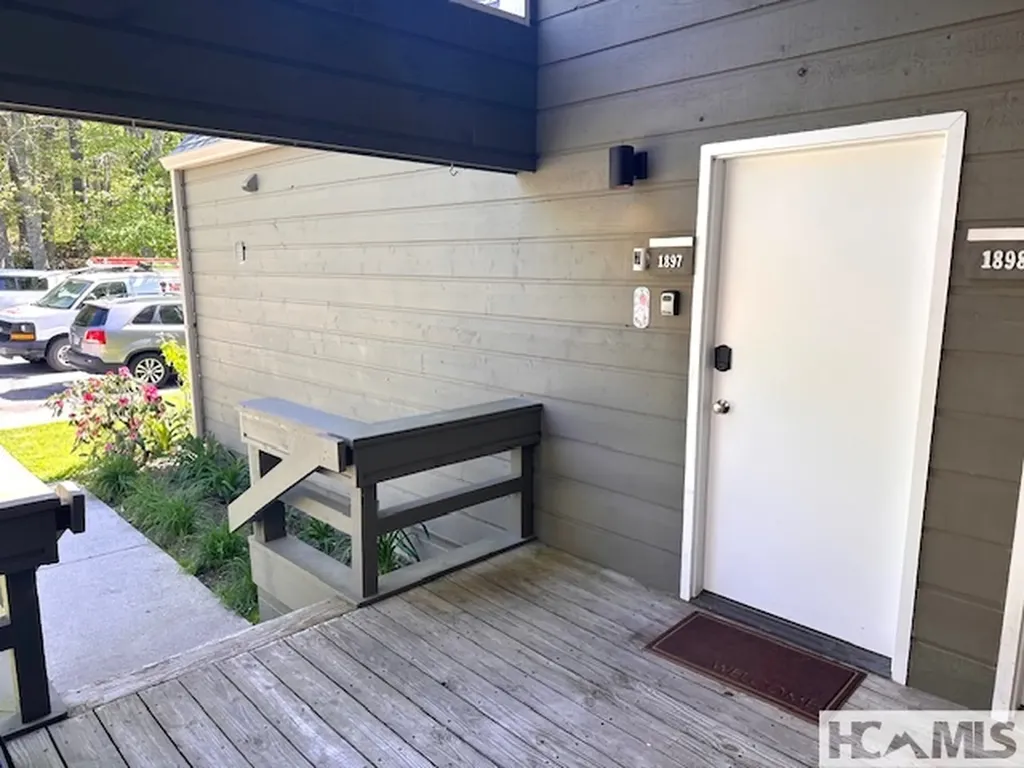 232 River Run Sapphire NC 28774