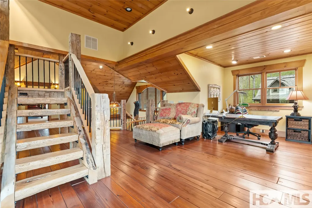 465 Falcon Ridge Road Sapphire NC 28774