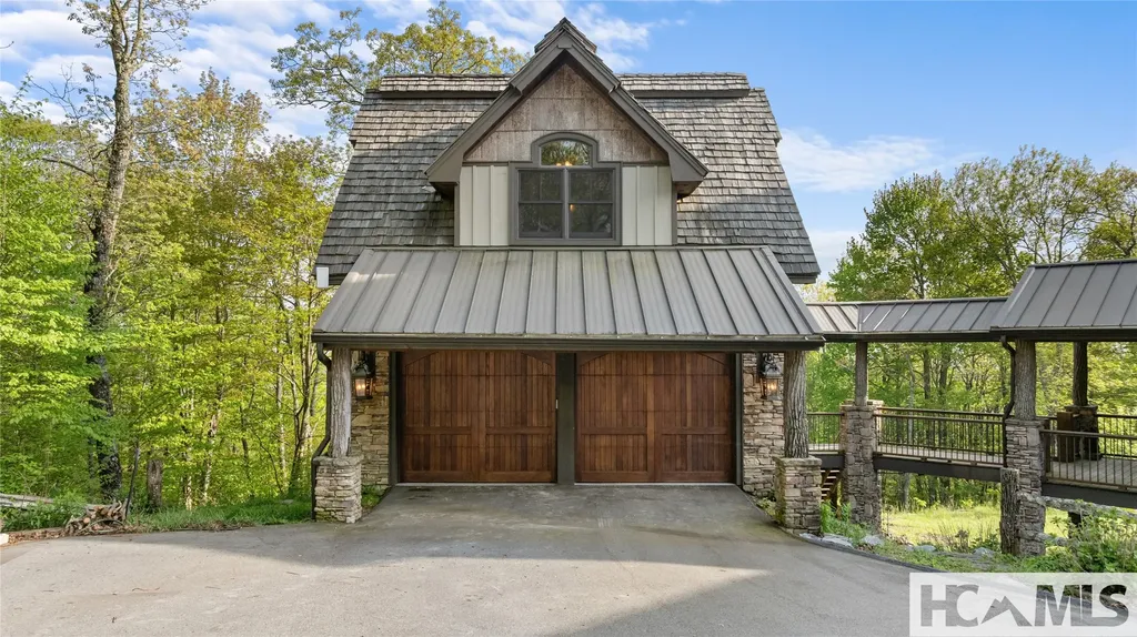 465 Falcon Ridge Road Sapphire NC 28774