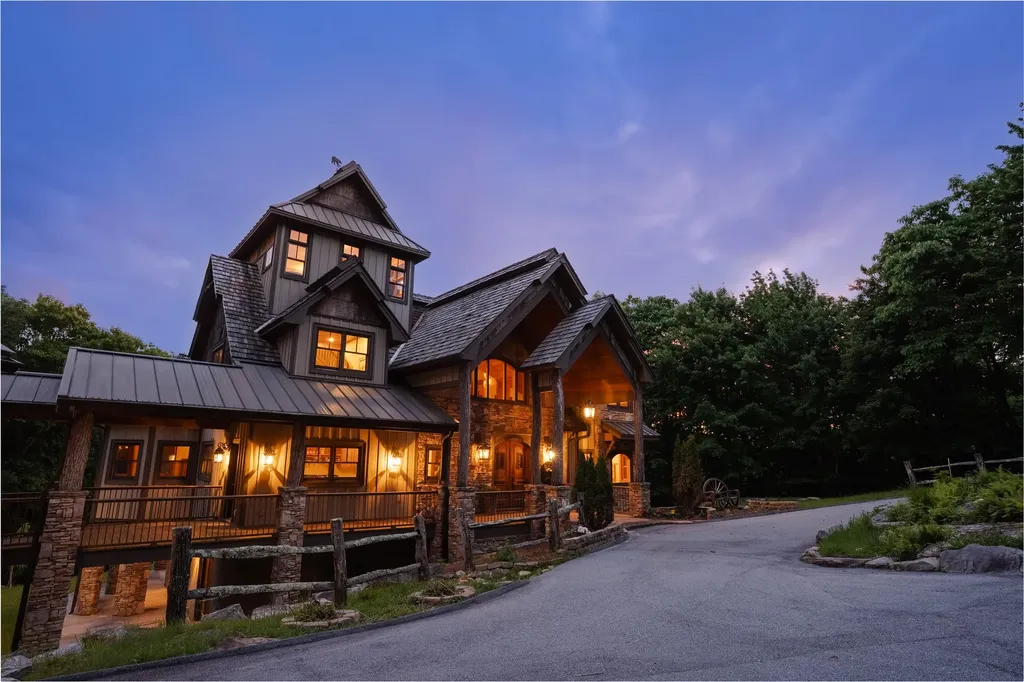 465 Falcon Ridge Road Sapphire NC 28774