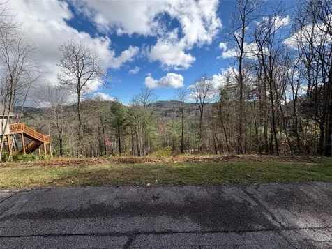 26 Glassy View Cashiers NC 28717
