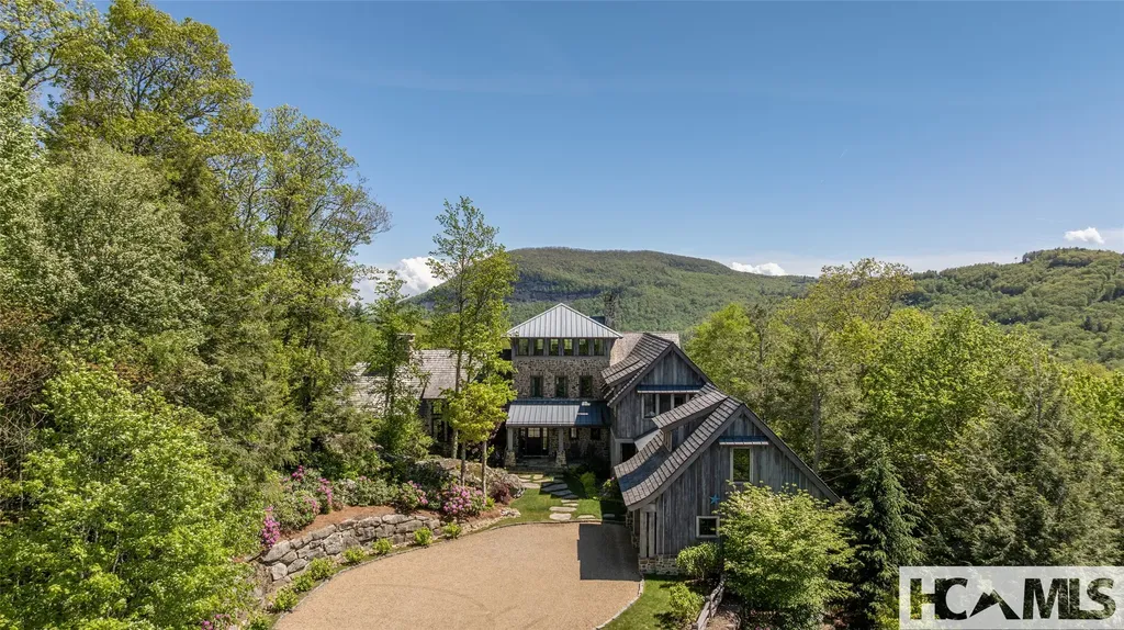 196 Stove Pipe Court Cashiers NC 28717