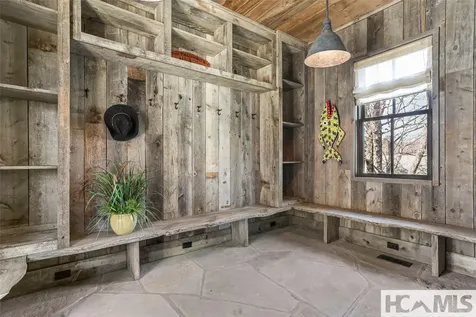 196 Stove Pipe Court Cashiers NC 28717