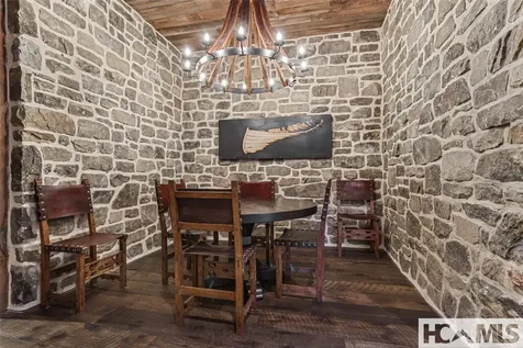196 Stove Pipe Court Cashiers NC 28717