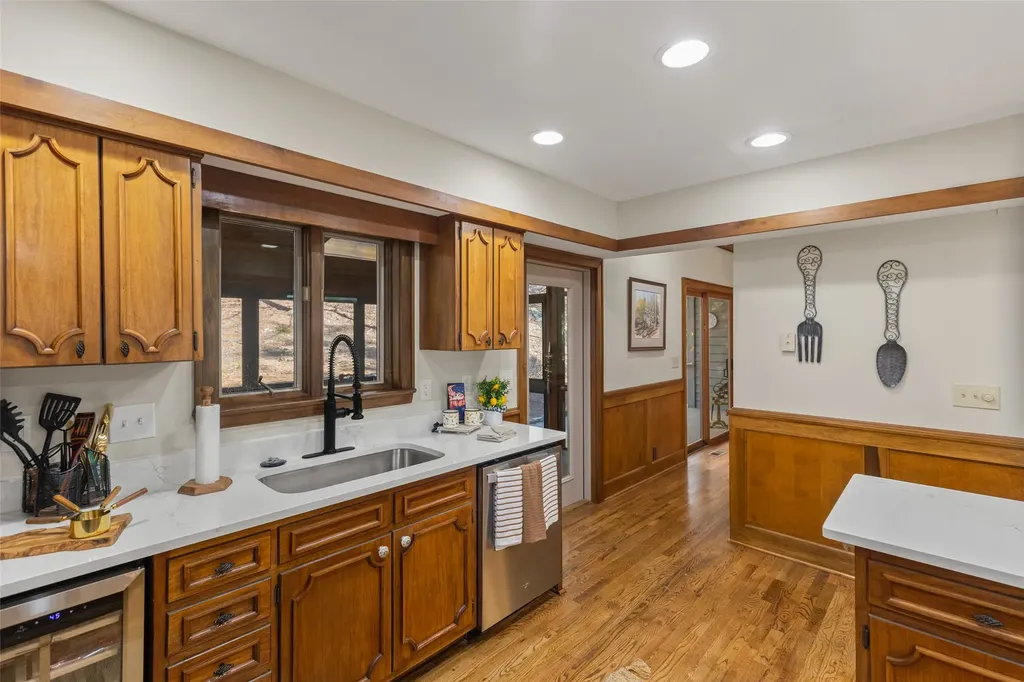 240 Upper Ridge Road Glenville NC 28736