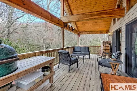 7829 Dillard Road Scaly Mountain NC 28775