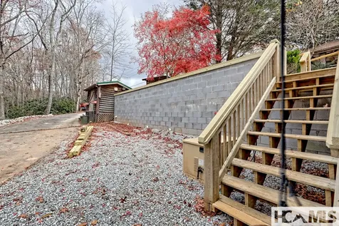 7829 Dillard Road Scaly Mountain NC 28775