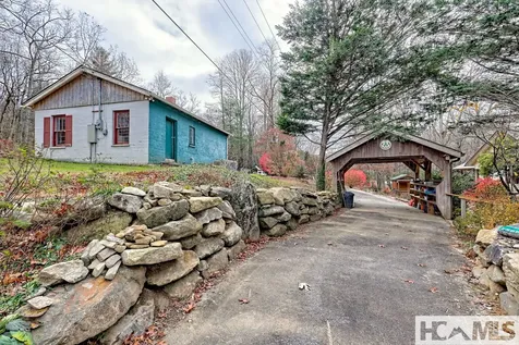 7829 Dillard Road Scaly Mountain NC 28775