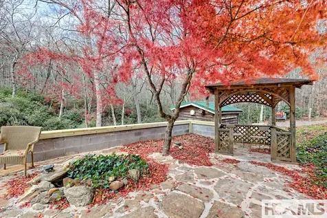 7829 Dillard Road Scaly Mountain NC 28775