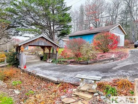 7829 Dillard Road Scaly Mountain NC 28775