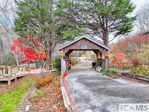 7829 Dillard Road Scaly Mountain NC 28775