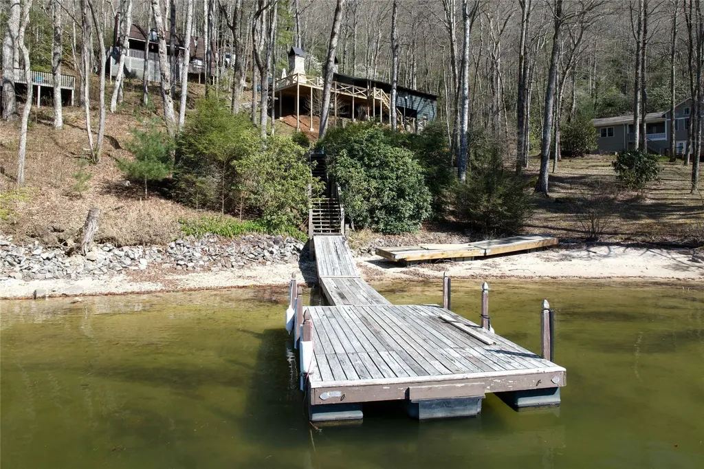 344 Scenic Lake Lane Cullowhee NC 28723