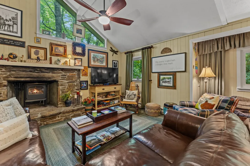 43 Sourwood Court Sapphire NC 28774