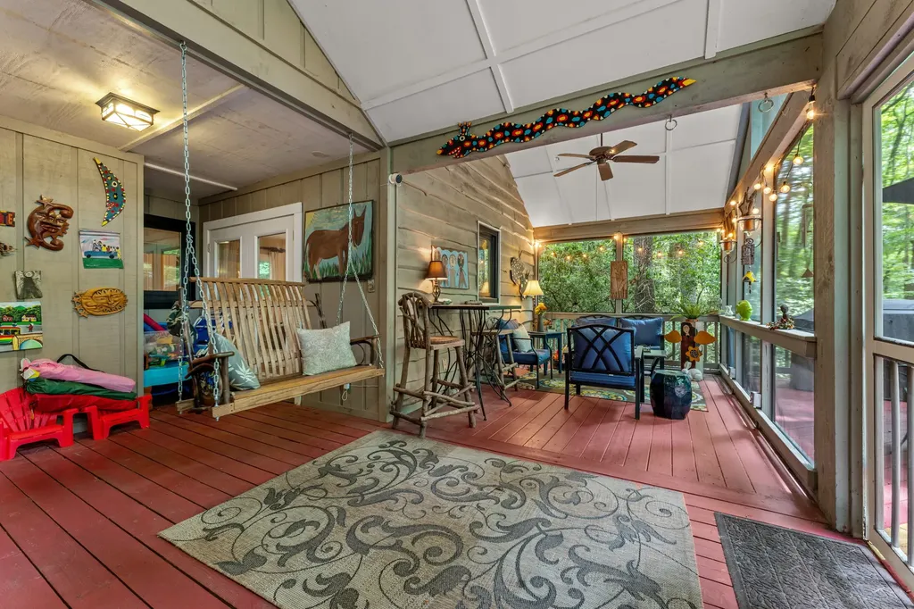 43 Sourwood Court Sapphire NC 28774