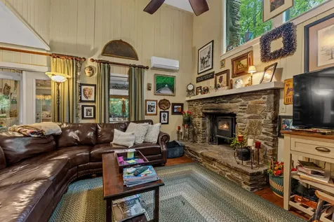 43 Sourwood Court Sapphire NC 28774