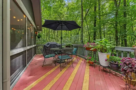 43 Sourwood Court Sapphire NC 28774