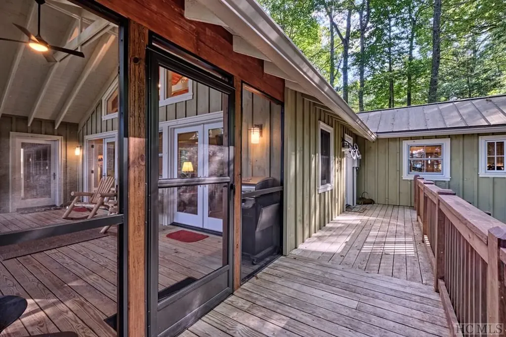 12 Watch Hill Lane Cashiers NC 28717
