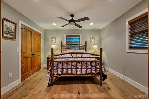 12 Watch Hill Lane Cashiers NC 28717