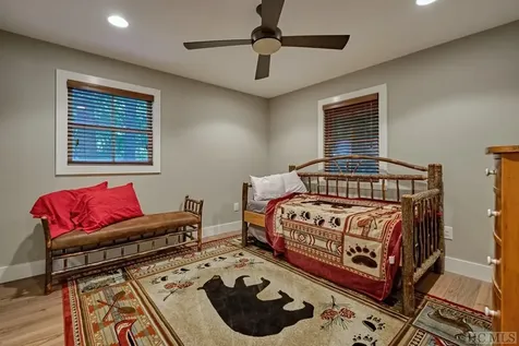 12 Watch Hill Lane Cashiers NC 28717