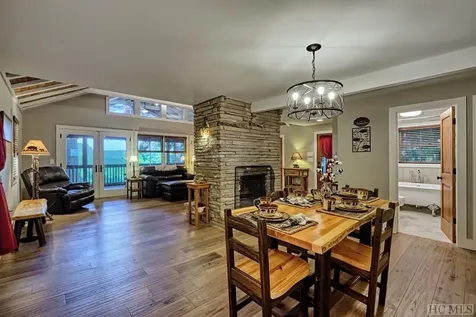 12 Watch Hill Lane Cashiers NC 28717
