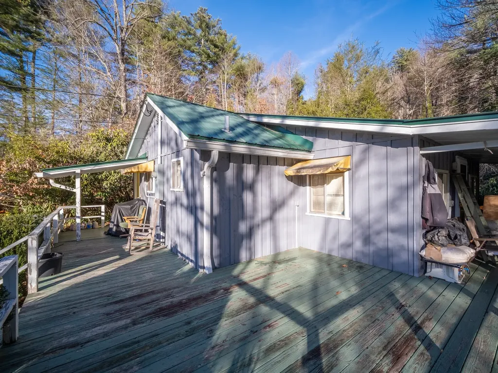 169 Sage Circle Glenville NC 28736