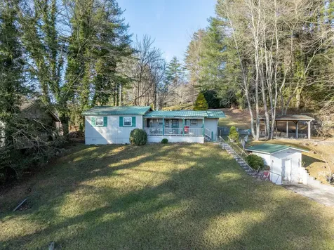 83 Briarberry Lane Glenville NC 28736
