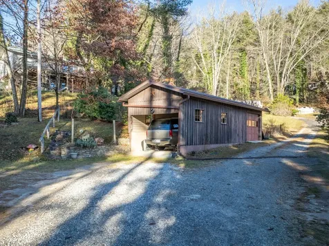 51 Briarberry Lane Glenville NC 28736